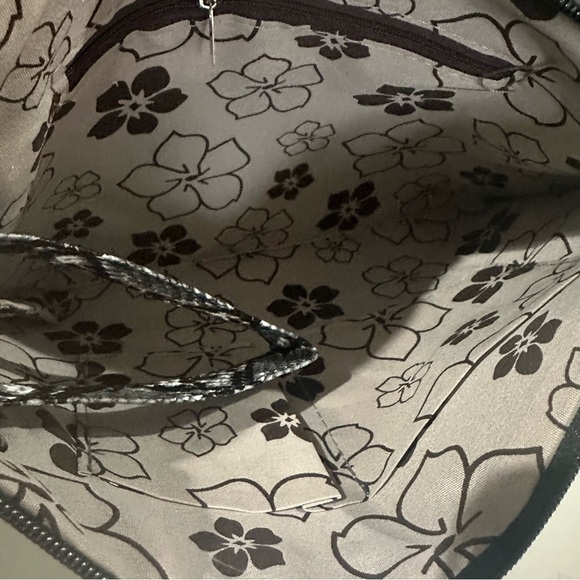 Snake Print Oversized Vegan Leather Wristlet Clutch Bag - Picture 5 of 8